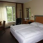 ホテル Nh Berlin Potsdam Conference Center クラインマハノー