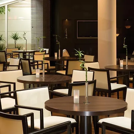 Nh Berlin Potsdam Conference Center Отель Клайнмахнов