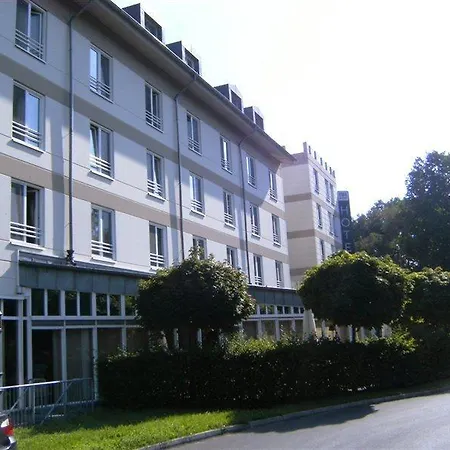 Nh Berlin Potsdam Conference Center Клайнмахнов