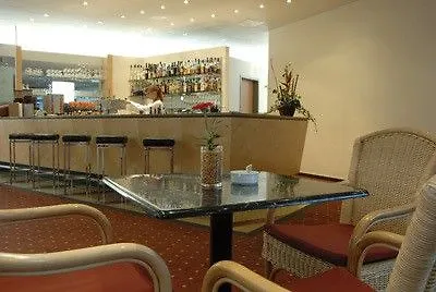 Nh Berlin Potsdam Conference Center Клайнмахнов