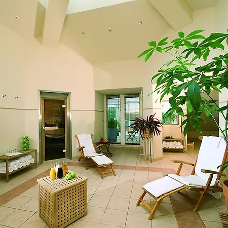 Nh Berlin Potsdam Conference Center Отель 4*