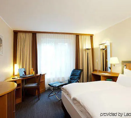 Nh Berlin Potsdam Conference Center Отель Клайнмахнов