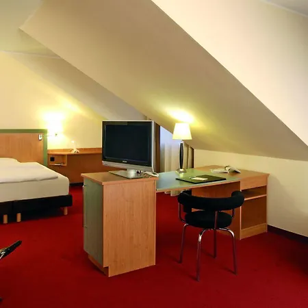 Nh Berlin Potsdam Conference Center Hotel