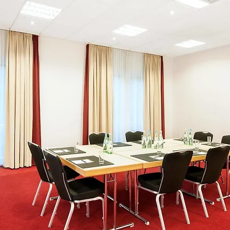 Отель Nh Berlin Potsdam Conference Center