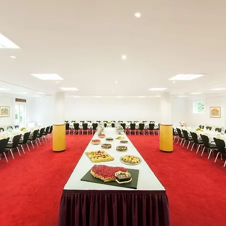 Nh Berlin Potsdam Conference Center Отель 4*