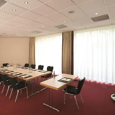 Nh Berlin Potsdam Conference Center Клайнмахнов