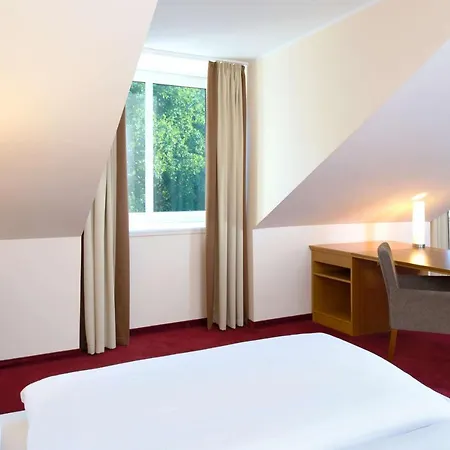 Nh Berlin Potsdam Conference Center Hotel