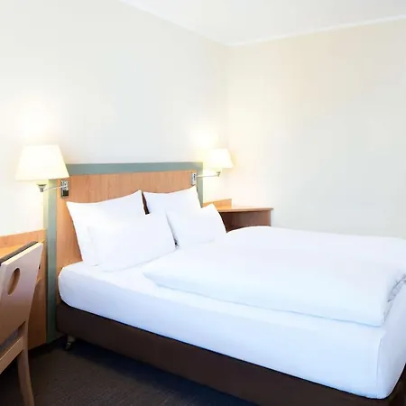 Отель Nh Berlin Potsdam Conference Center