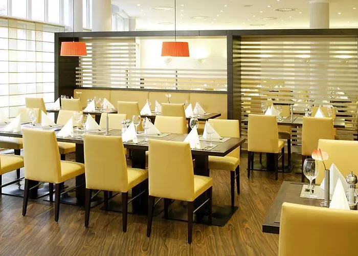 Nh Berlin Potsdam Conference Center Hotel 4*