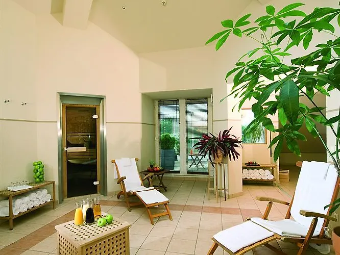 Nh Berlin Potsdam Conference Center Hotel 4*