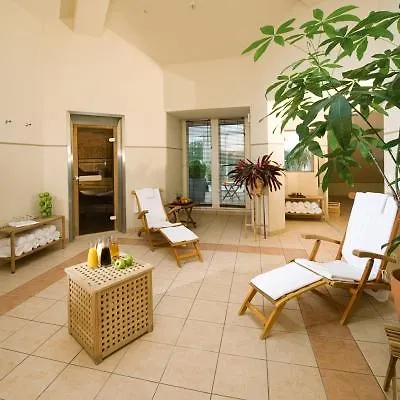 Nh Berlin Potsdam Conference Center 4*