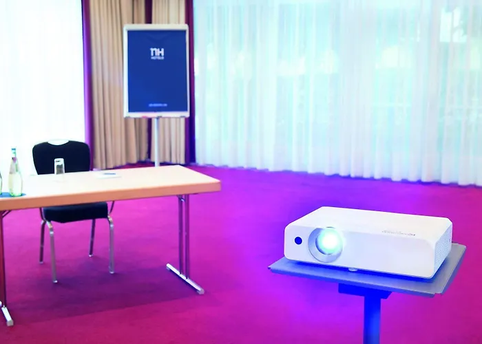 Otel Nh Berlin Potsdam Conference Center 4*