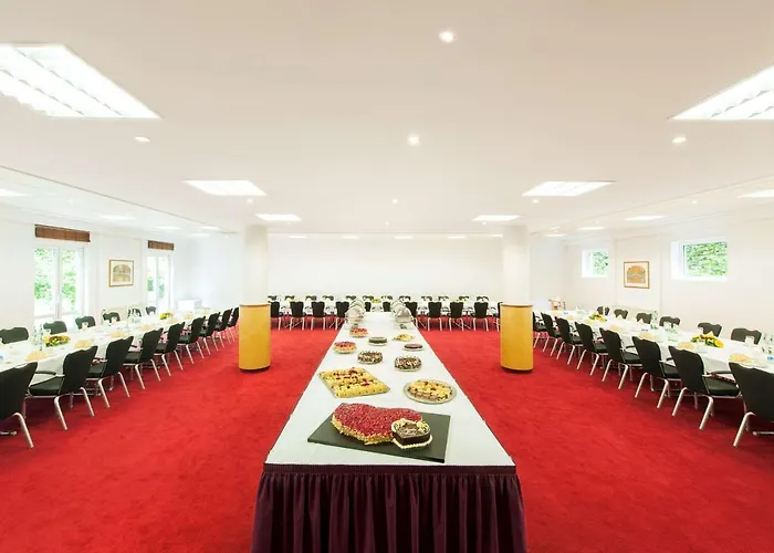 Nh Berlin Potsdam Conference Center Hotel 4*